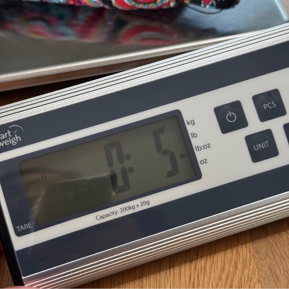 Vera Bradley Black Quilted Crossbody Strap Wallet in Parisian Paisley - Picture 8 of 10